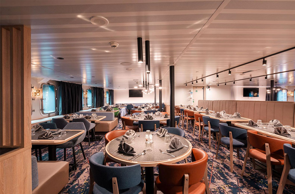 la salle à manger du bateau Plancius