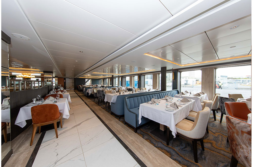 restaurant du World Explorer